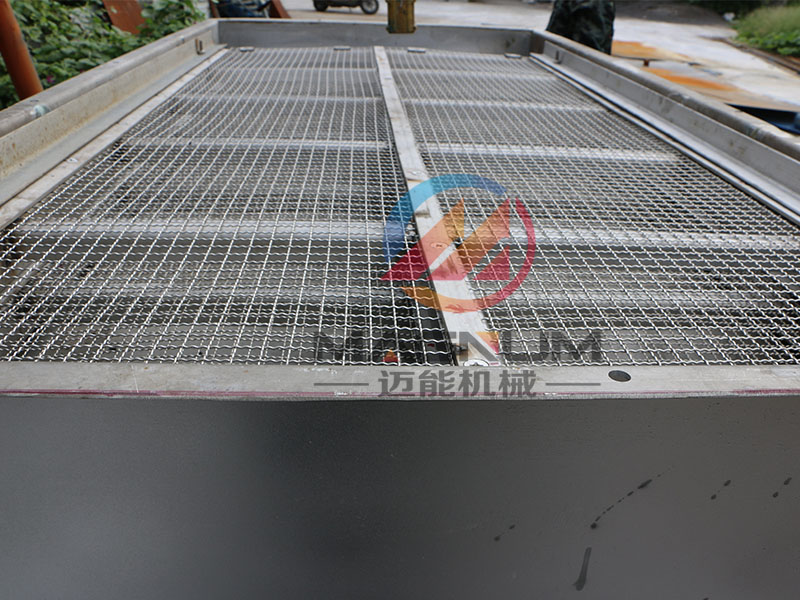 直線振動(dòng)篩金屬網(wǎng)架